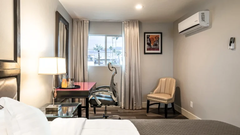 Double Queen Room