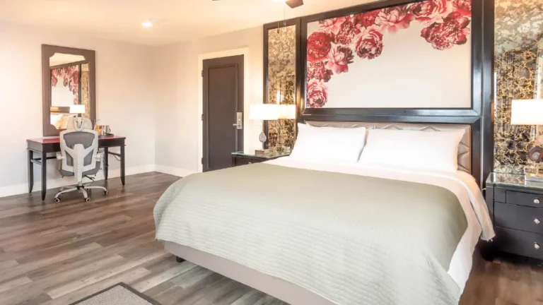 King Room
