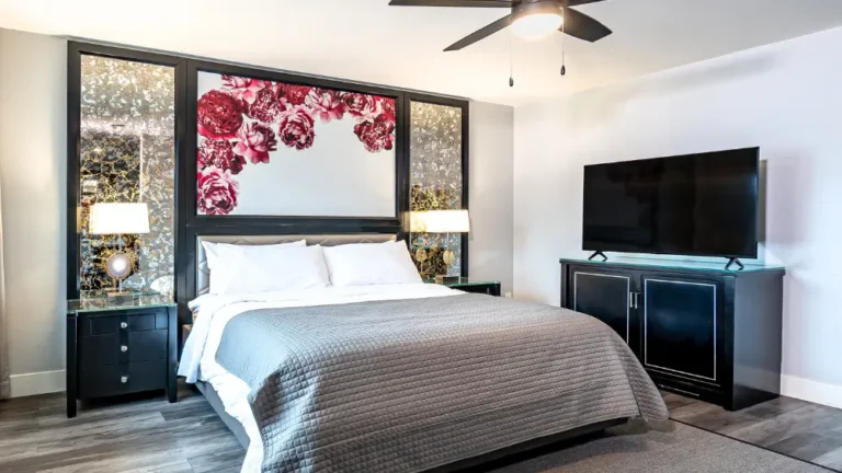 King Suite