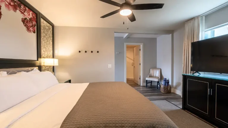 King Suite